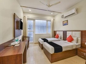 Capital O 37973 Hotel Shiv Vilas