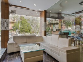 Capital O 37973 Hotel Shiv Vilas