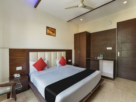 Capital O 37973 Hotel Shiv Vilas