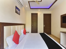 Capital O 37973 Hotel Shiv Vilas