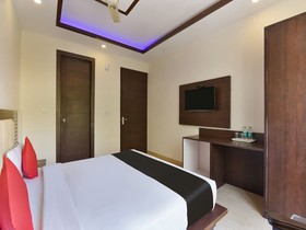 Capital O 37973 Hotel Shiv Vilas