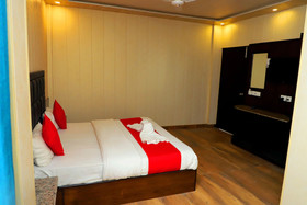 Hotel SK International