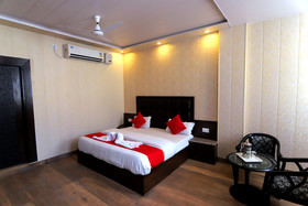Hotel SK International