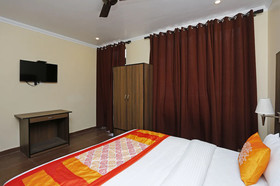 Hotel Tapastali By OYO Rooms
