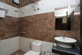 Hotel Tapastali By OYO Rooms