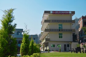 Hotel Tapovan Retreat
