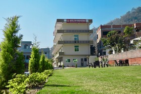 Hotel Tapovan Retreat