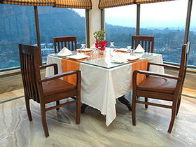 Laxman Jhula Divine Resort & Spa