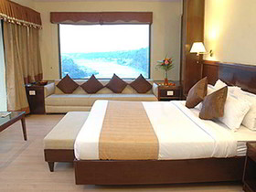 Laxman Jhula Divine Resort & Spa