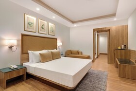 Lemon Tree Hotel Tapovan Rishikesh