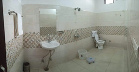 Ln Hotel & Restaurant