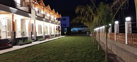 Qcent Woods Spa & Resort