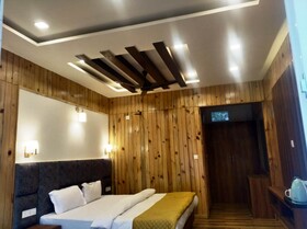 Qcent Woods Spa & Resort