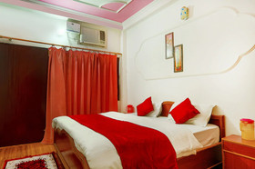 Raj Resort