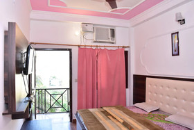 Raj Resort