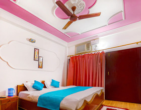 Raj Resort