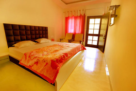 Raj Resort