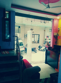 Sun Flower Hostel