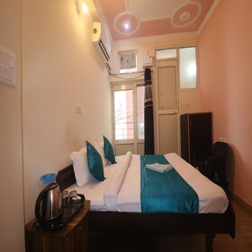 Triple One Hostels And Hotels