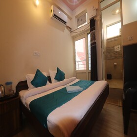 Triple One Hostels And Hotels