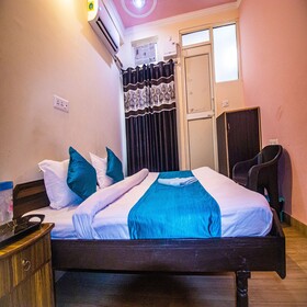 Triple One Hostels And Hotels