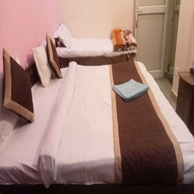 Triple One Hostels And Hotels