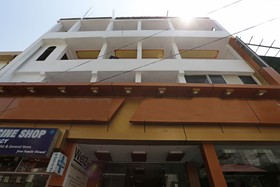 SPOT ON 3181 Parmarth Niketan
