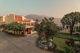 Ved Varuna Ayurveda Sadan