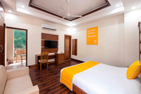 X Hotel By Bloom