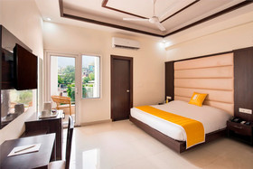 X Hotel By Bloom