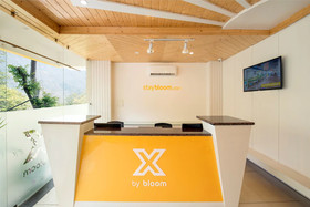 X Hotel By Bloom