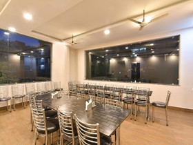 Yogasthali Inn Hotel And Spa by OYO Rooms