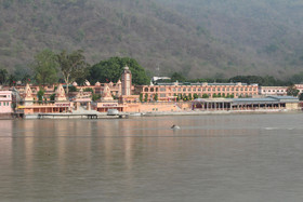 Yog Niketan By Sanskriti