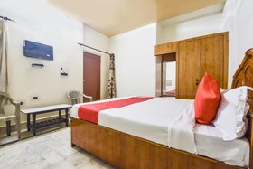 Hotel Amber by OYO Rooms
