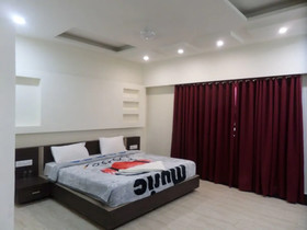 Hotel Rajmahal