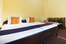 Saini Guest House by OYO Rooms