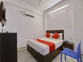 Hotel Chilana Tower by OYO