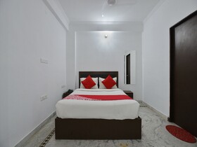 Hotel Chilana Tower by OYO
