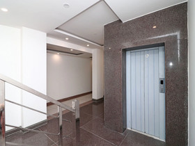 Woods Inn By OYO Rooms