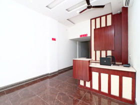 Woods Inn By OYO Rooms