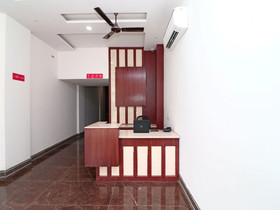 Woods Inn By OYO Rooms