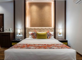 Hotel Le ROI Lake View koti