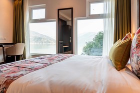 Hotel Le ROI Lake View koti