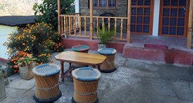 Gorooomgo Himalayan Hills Homestay
