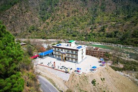 Hotel Hill River View Resort