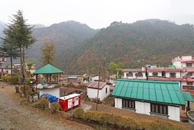 Mahima Resorts By OYO Rooms