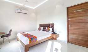 Fabhotel Bhawana