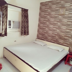 Feed Vishal Agra by Goroomgo