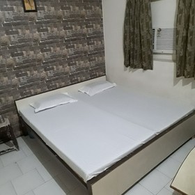 Feed Vishal Agra by Goroomgo