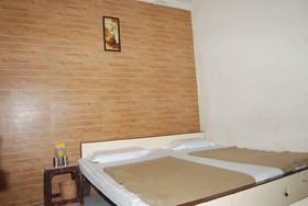 Feed Vishal Agra by Goroomgo